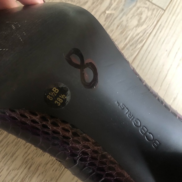 BCBG Purple Textured Rattlesnake Block High Heels - Picture 10 of 12